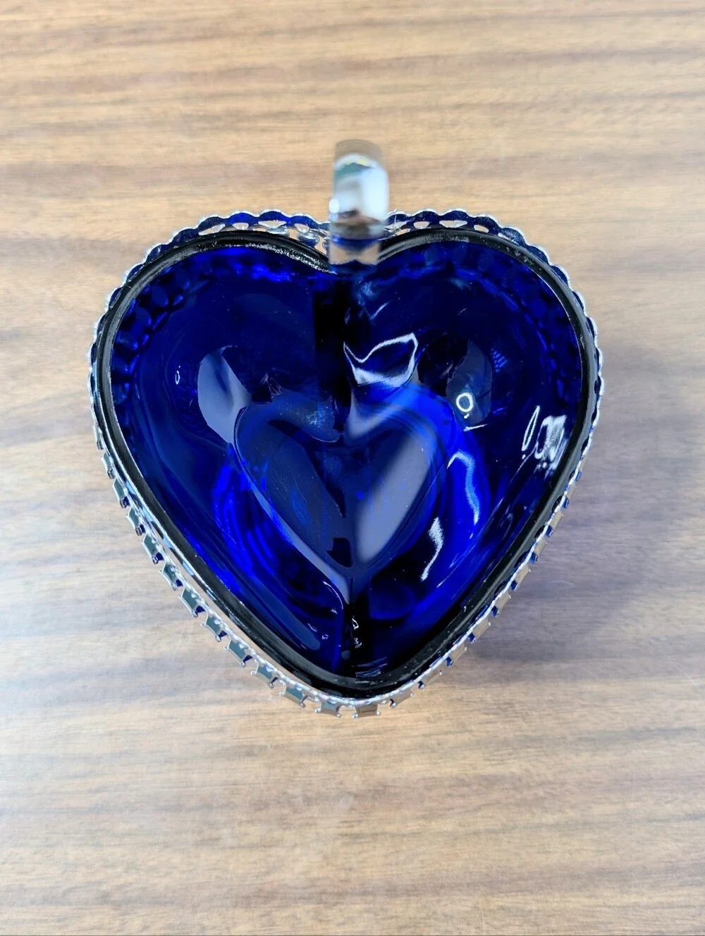 Vintage Cobalt Blue Glass Heart Shaped Bowl In Silver Tone Metal Handled Basket